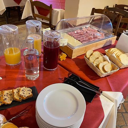 Agriturismo Fiore Di Campo Fermo Eksteriør bilde