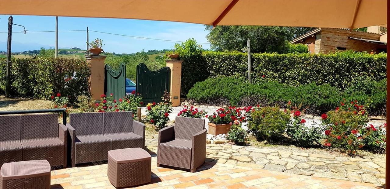 Agriturismo Fiore Di Campo Fermo Eksteriør bilde